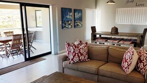 Unclassified image, 2 of 22, button - Aquila Covo, Langebaan 6-sleeper (Langebaan)