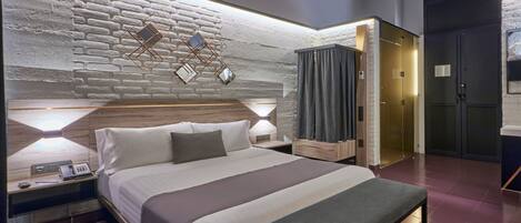 Down comforters, in-room safe, desk, laptop workspace