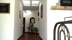Hallway - Casa Hotel San Rafael (Santa Cruz Verapaz)