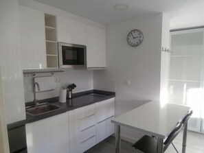 Apartamento, 2 quartos | Cozinha privada