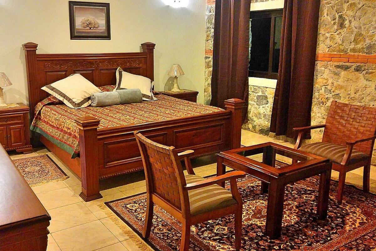 Premium Suite, Mountainside | Desk, rollaway beds (surcharge), WiFi (free)