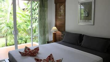 Cozy Cottage H (water supply and electricity not included)