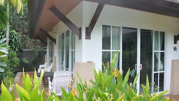 Cozy Cottage H (water supply and electricity not included)