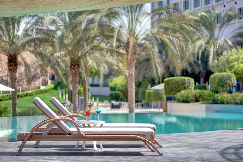 Crowne Plaza Muscat OCEC by IHG