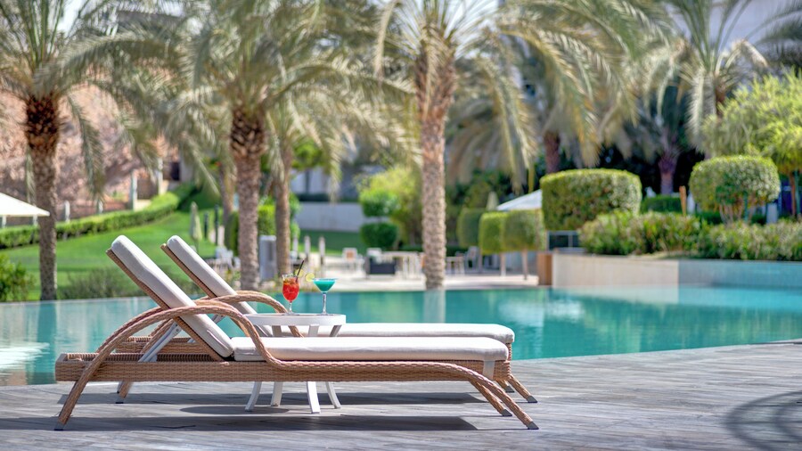 Crowne Plaza Muscat OCEC by IHG