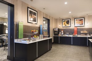 Desayuno buffet incluido todos los días