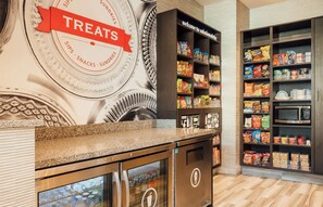 Snack bar - Hampton Inn & Suites Mission Viejo (Mission Viejo)