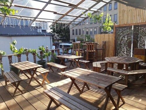 WORLDTRECK DINER & GUESTHOUSE - Pise - Hostel