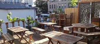 WORLDTRECK DINER & GUESTHOUSE - Pise - Hostel