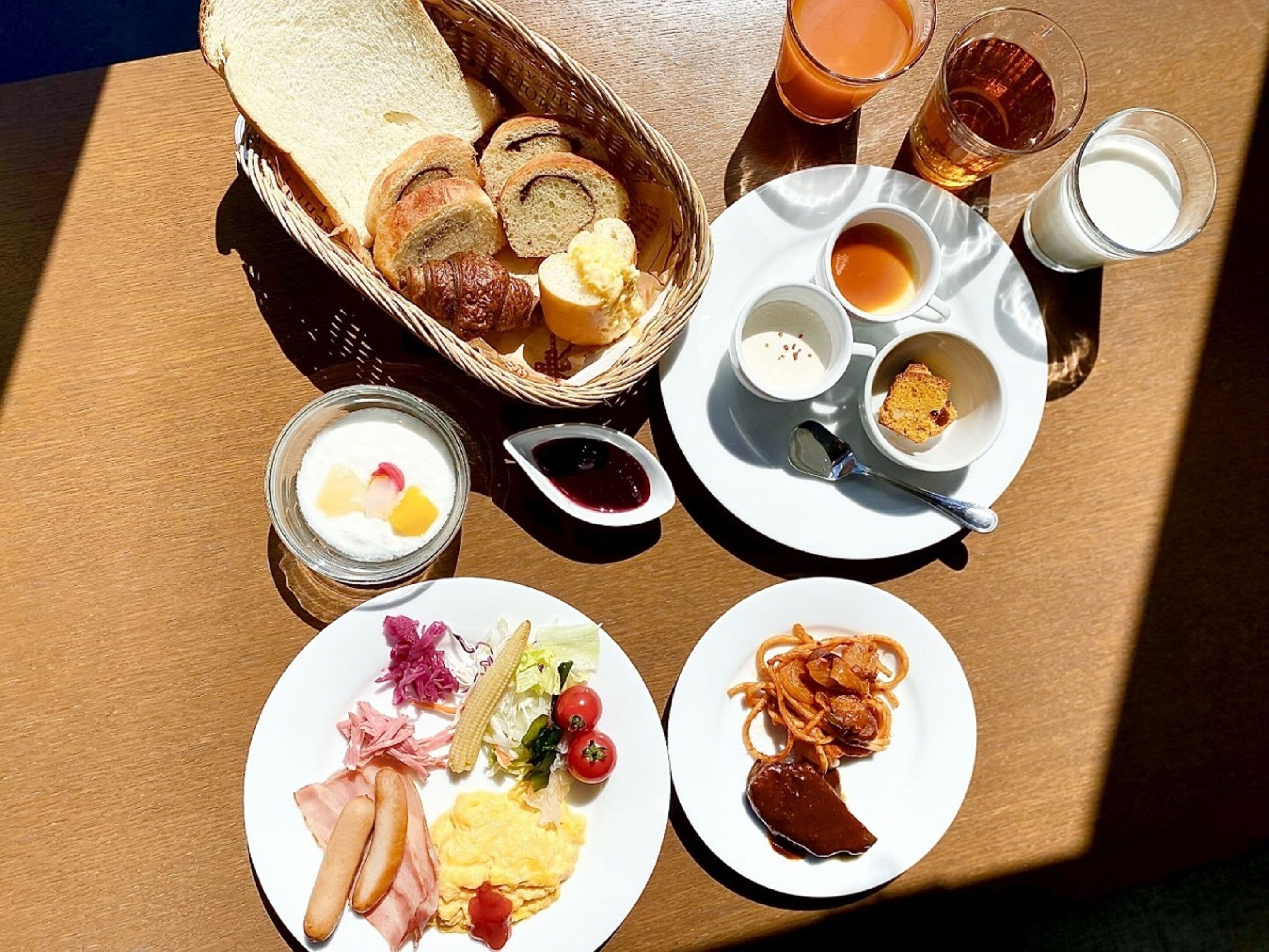 朝食ビュッフェ