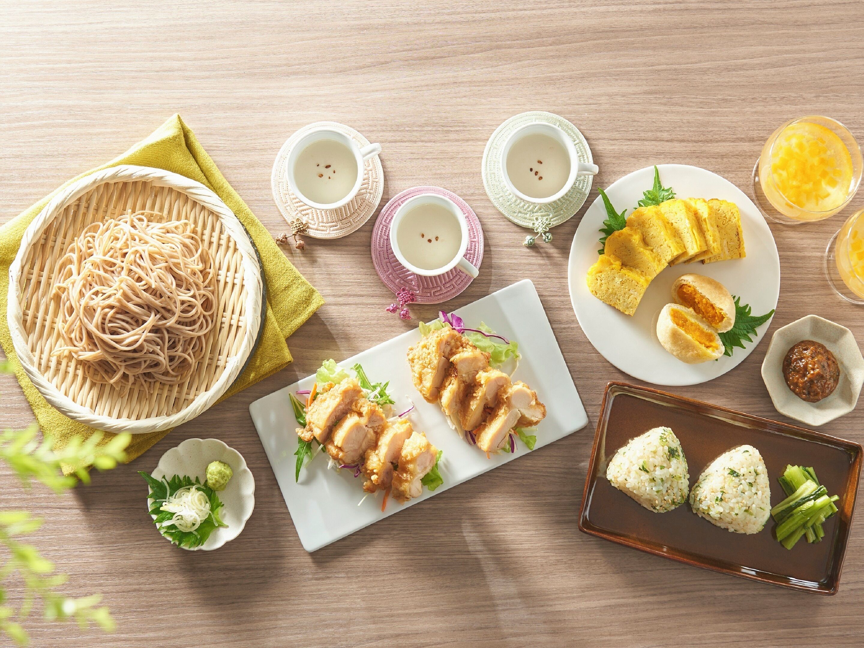 daily buffet breakfast (jpy 1800 per person)
