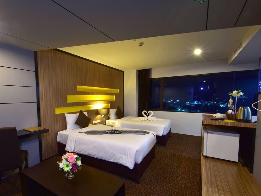 Siam Deluxe Twin | Minibar, in-room safe, blackout drapes, free WiFi
