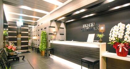 Hotel Live Max Yokohama Motomachi Ekimae