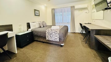 Minibar, desk, iron/ironing board, free WiFi