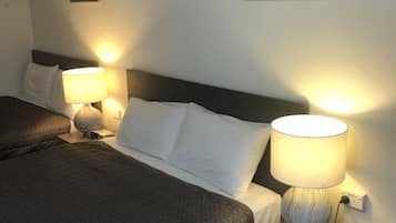 Habitación Deluxe doble (Deluxe Queen plus Double) | Minibar, escritorio, tabla de planchar con plancha y wifi gratis