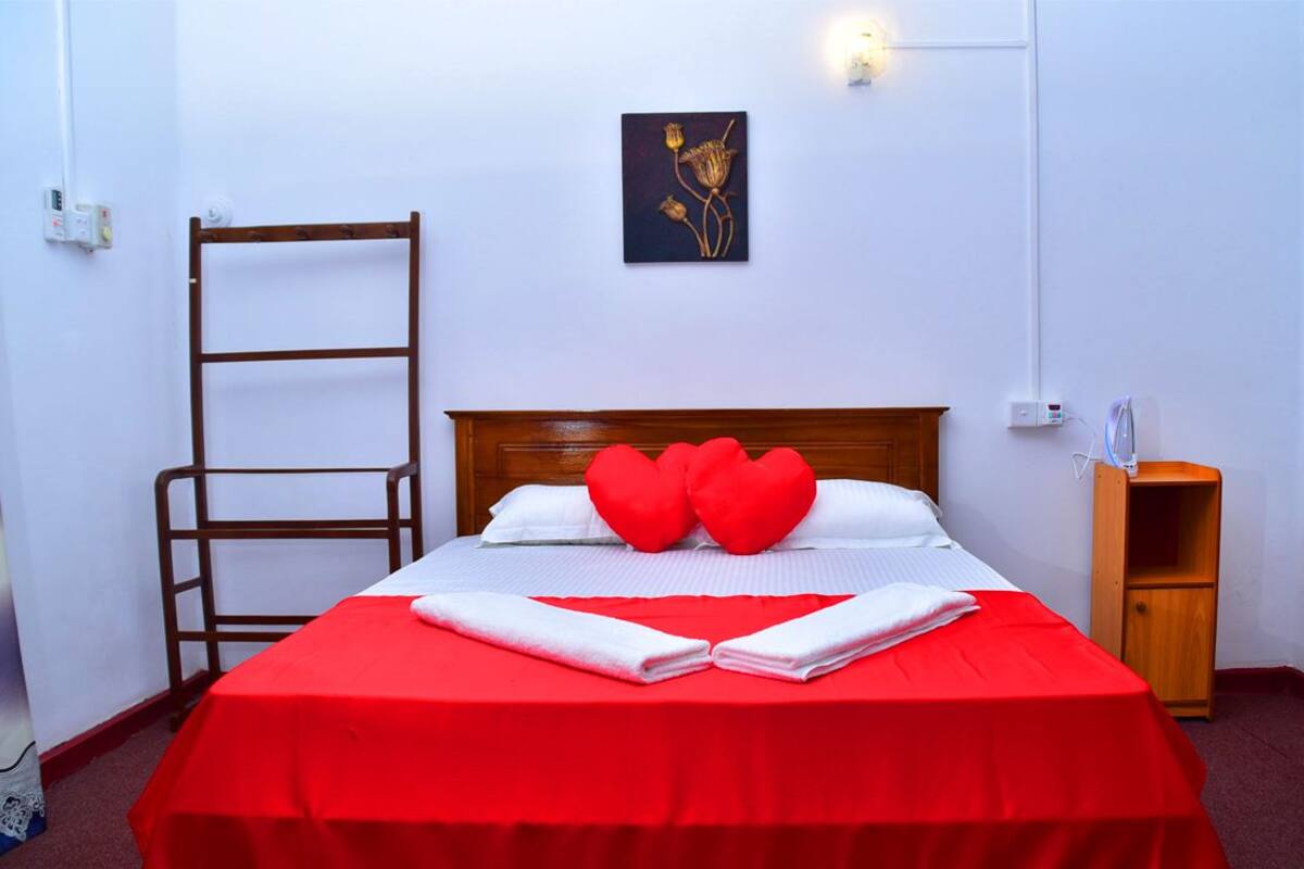 Standard Double Room, Garden View | Desk, iron/ironing board, free cribs/infant beds, free WiFi