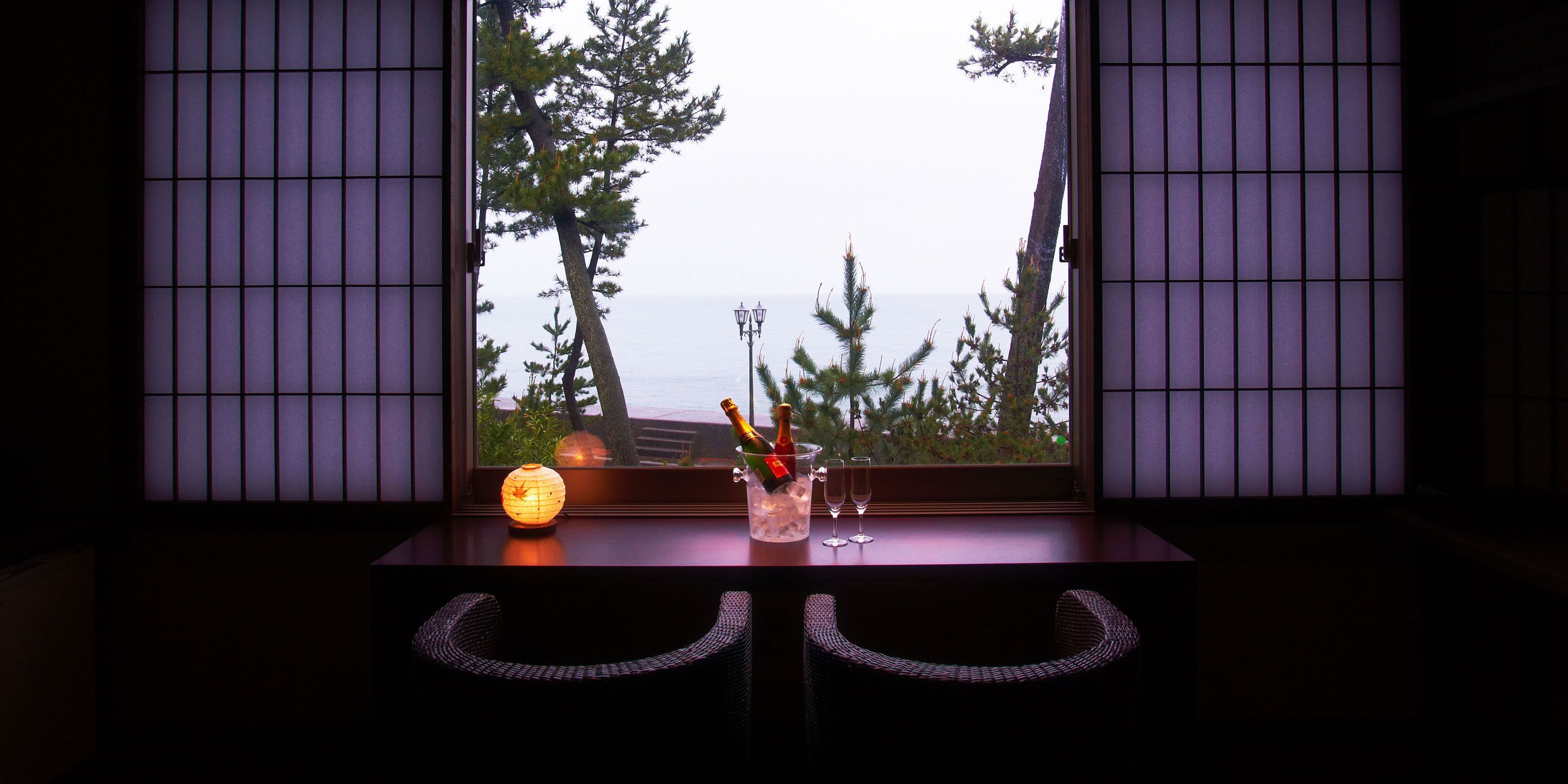 Vista para praia/oceano