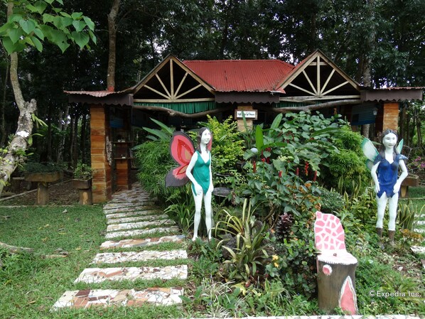 Property grounds - Tent and Breakfast at Irawan Park (Puerto Princesa)