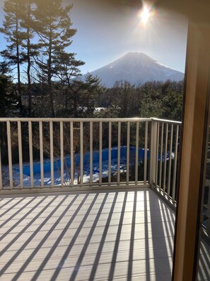 Japanese Style Room, Private Bathroom | Terrace/patio - Inn Fujitomita (Oshino)