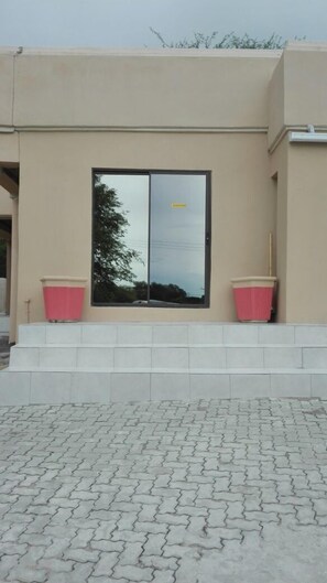 Exterior - D&K Guest House (Maun)