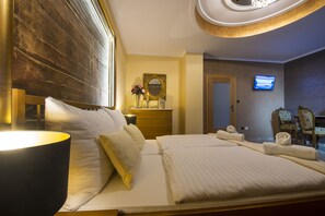 Schreibtisch, schallisolierte Zimmer, kostenlose Babybetten