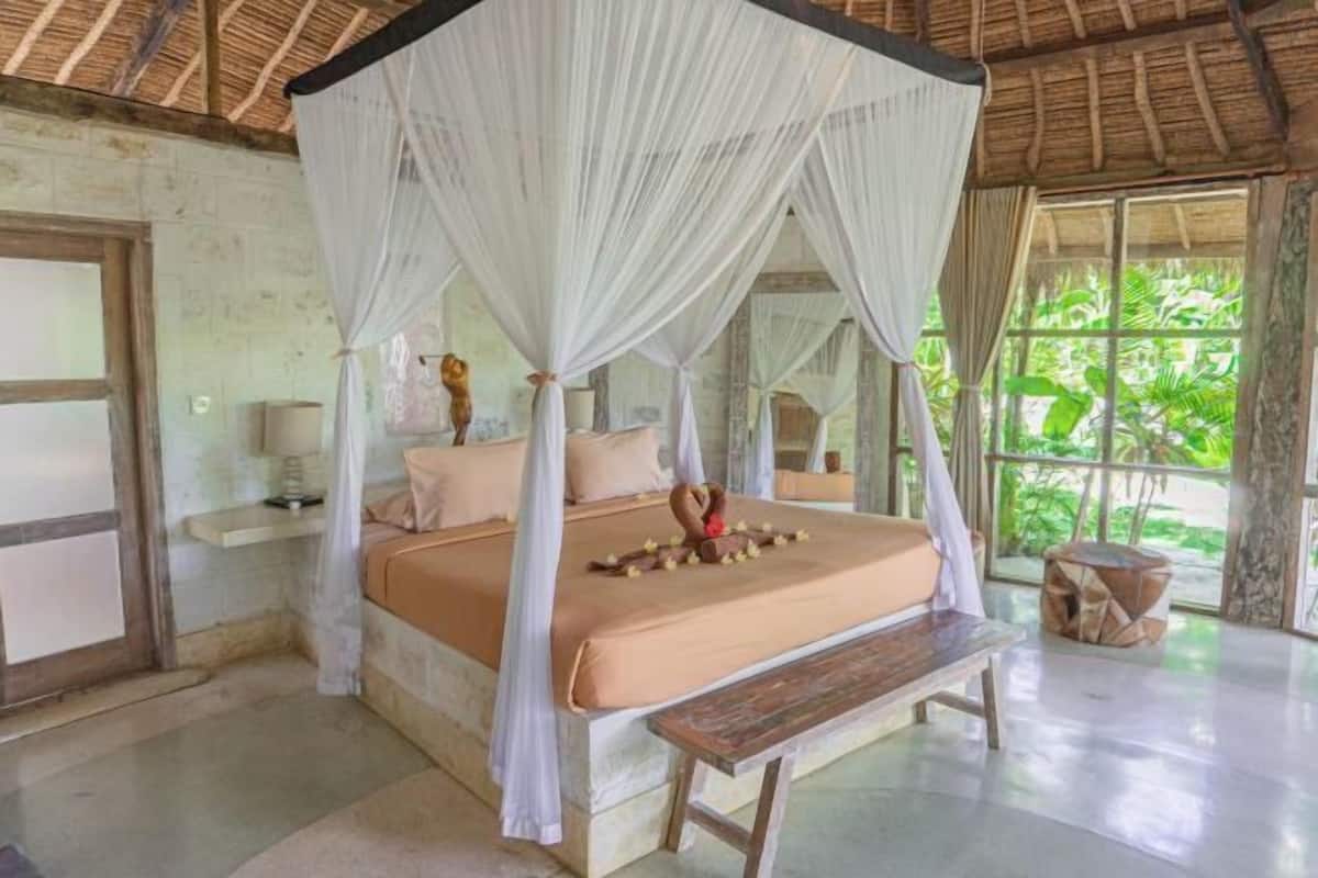 1 bedroom, minibar, in-room safe, individually decorated
