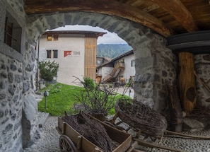 Terrace/patio - Albergo Palazzo Lodron Bertelli (Caderzone Terme)
