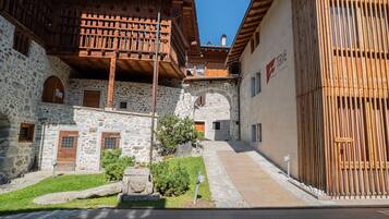 Classic-værelse med dobbeltseng eller 2 enkeltsenge - boblebad | Udsigt fra værelset