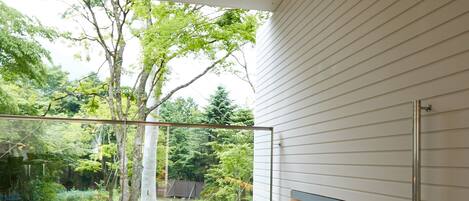 Quarto duplo, para não fumantes (Open Air Bath) | Banheiro | Produtos de toalete grátis, chinelos