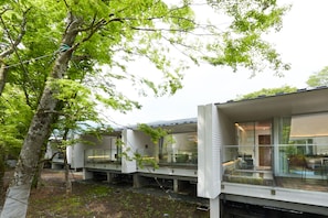 雙床房, 非吸煙房 (Open Air Bath) | 迷你吧、房內夾萬、書桌、手提電腦工作空間