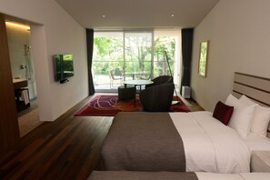 雙床房, 非吸煙房 (Open Air Bath) | 迷你吧、房內夾萬、書桌、手提電腦工作空間