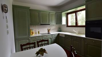 Villa, 3 Bedrooms, Sea View, Beachfront | Private kitchen | Full-sized fridge, microwave, oven, stovetop