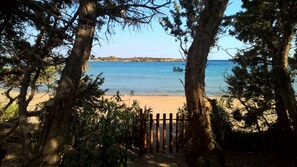 On the beach - Ktima Grammeno (Kantanos-Selino)