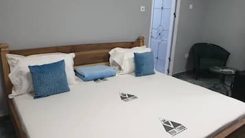 Luxury Room, 1 King Bed, Mountain View | Individually decorated, individually furnished, desk, laptop workspace