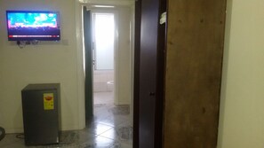 32-inch flat-screen TV with digital channels, TV