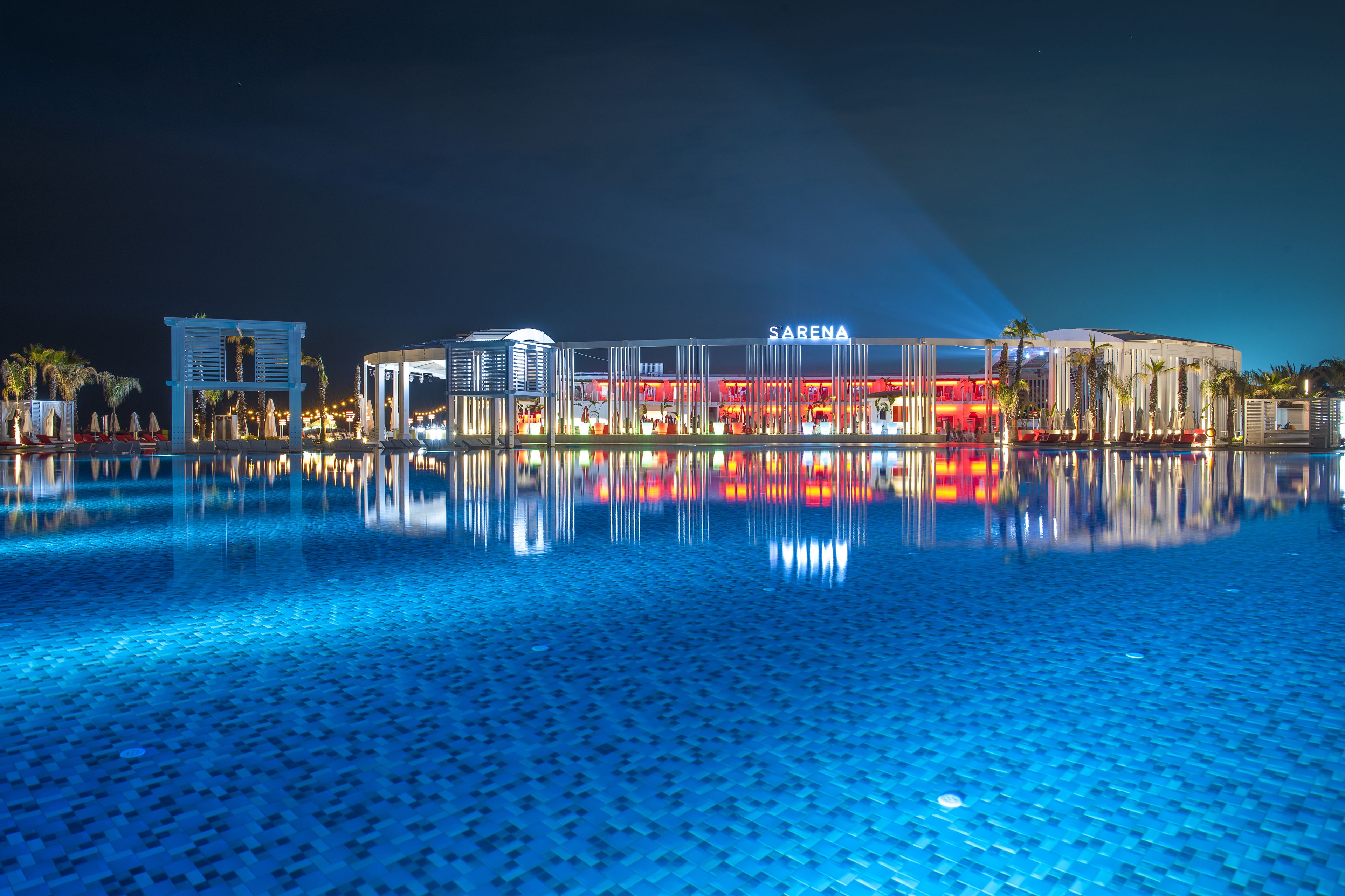 indoor pool, 2 outdoor pools, open 8:00 am to 7:00 pm, pool umbrellas