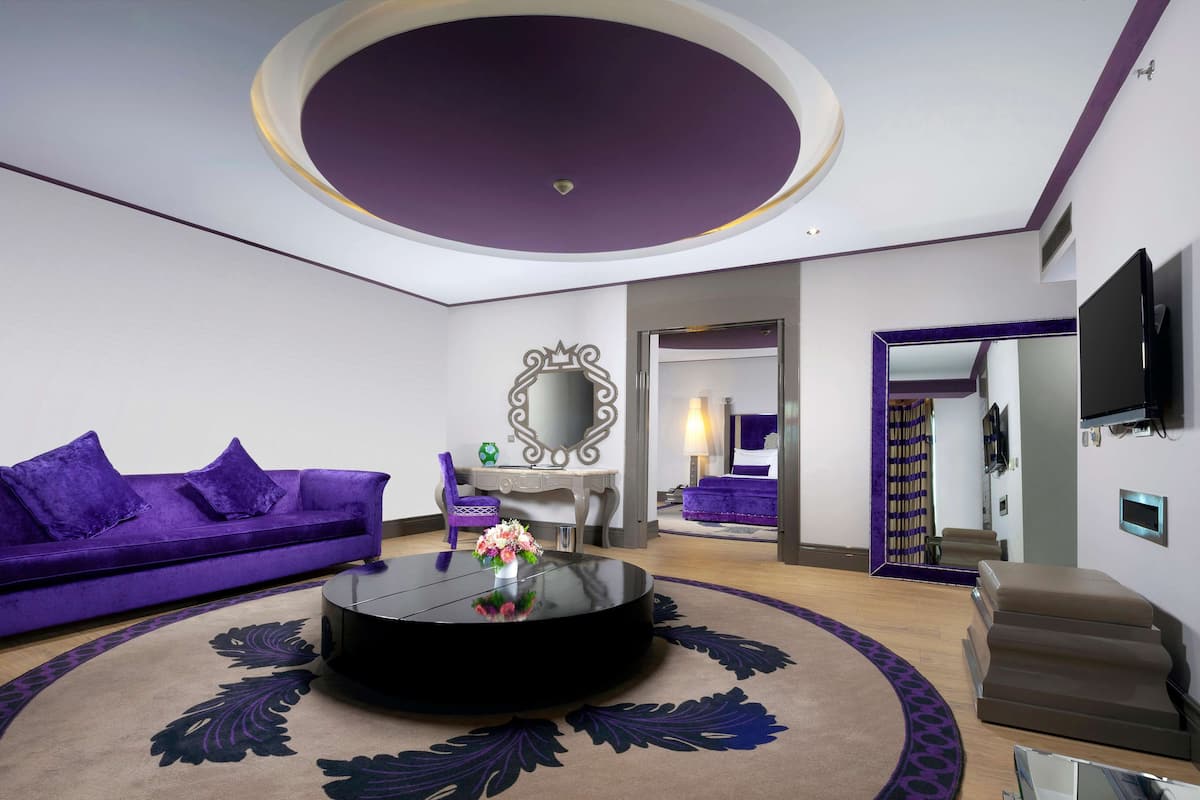 Premium Suite | 2 bedrooms, premium bedding, minibar, in-room safe