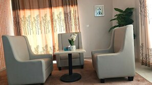 Junior Suite, 1 Bedroom | Premium bedding, in-room safe, desk, iron/ironing board - Golden Key Hotel (Accra)
