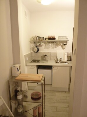 Lägenhet | Eget pentry | Kylskåp, spishäll, kaffe- och tebryggare och vattenkokare