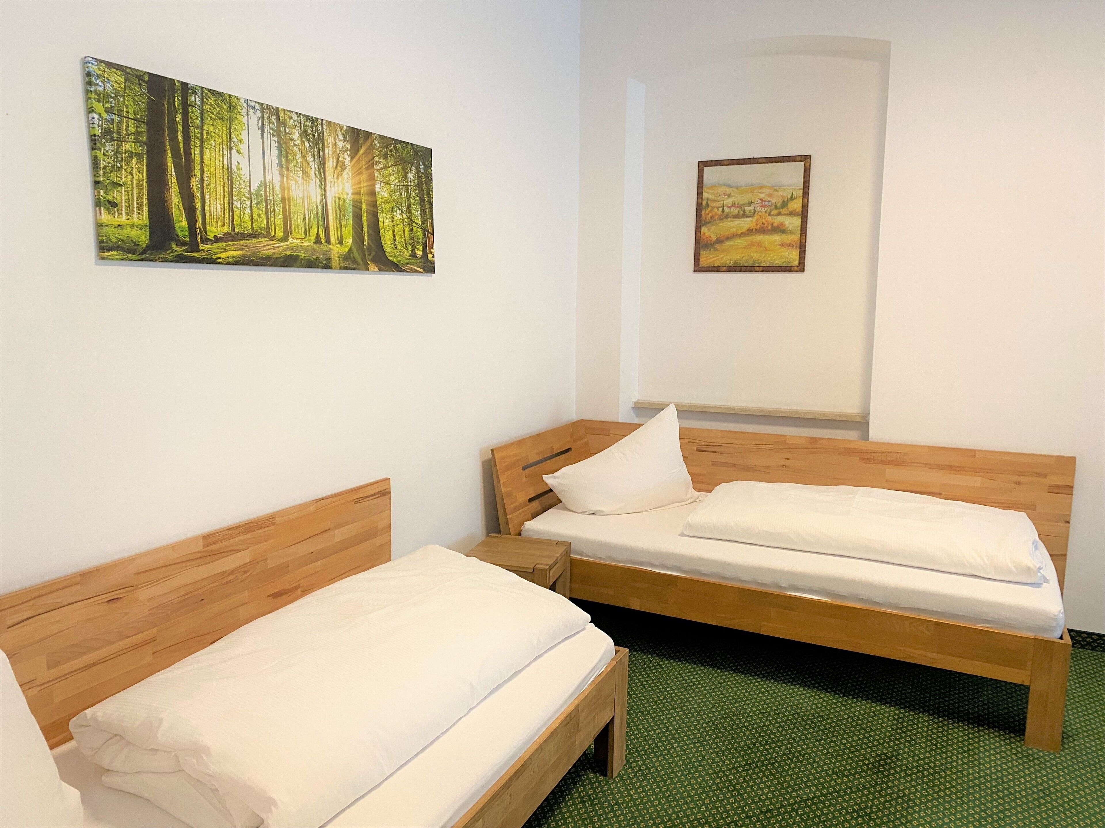 standard quadruple room | hypo-allergenic bedding, desk, iron/ironing board, free cots/infant beds