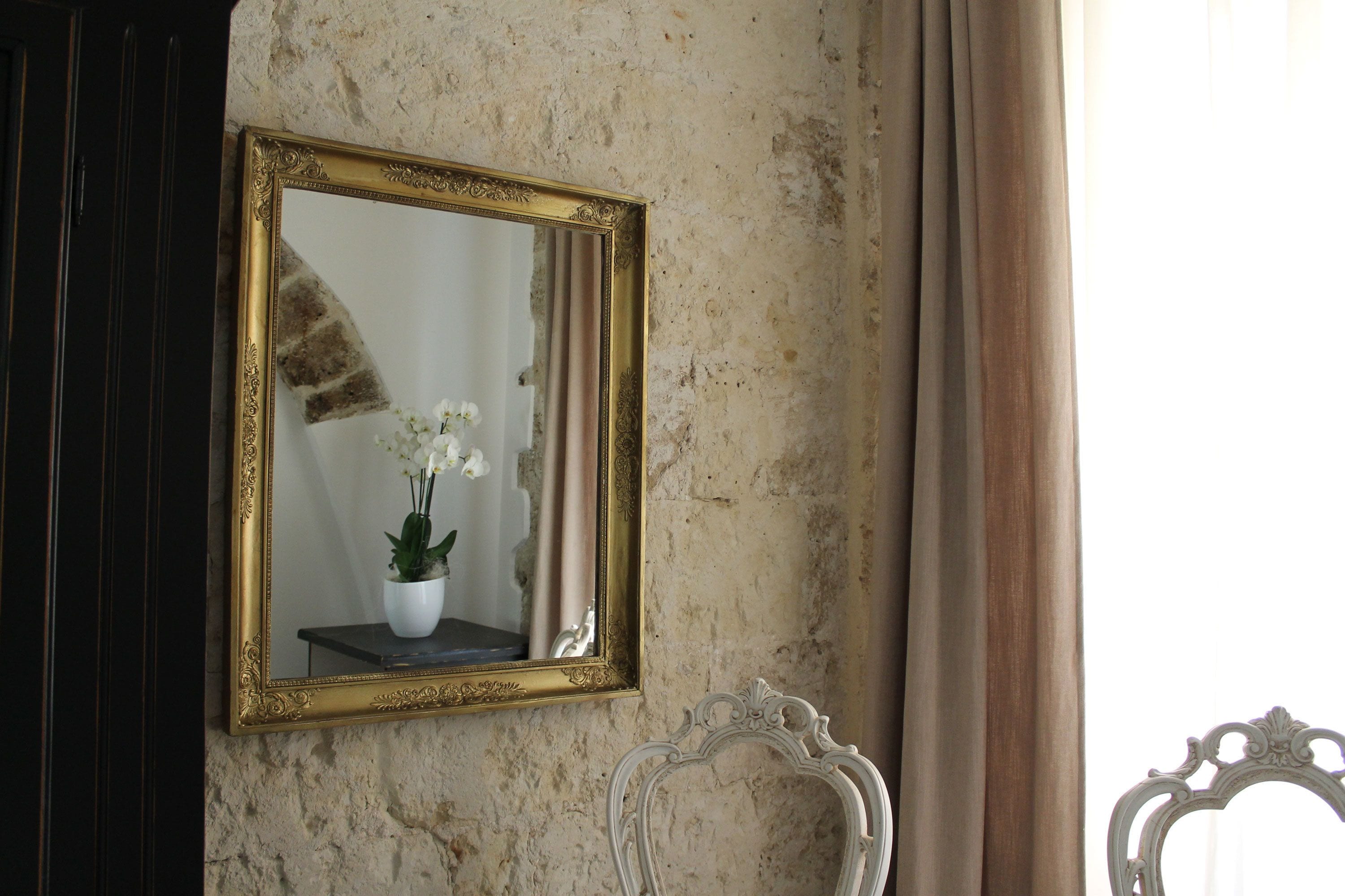 双人房 (Audrey Hepburn) | 迷你吧、办公桌、免费 WiFi、床单