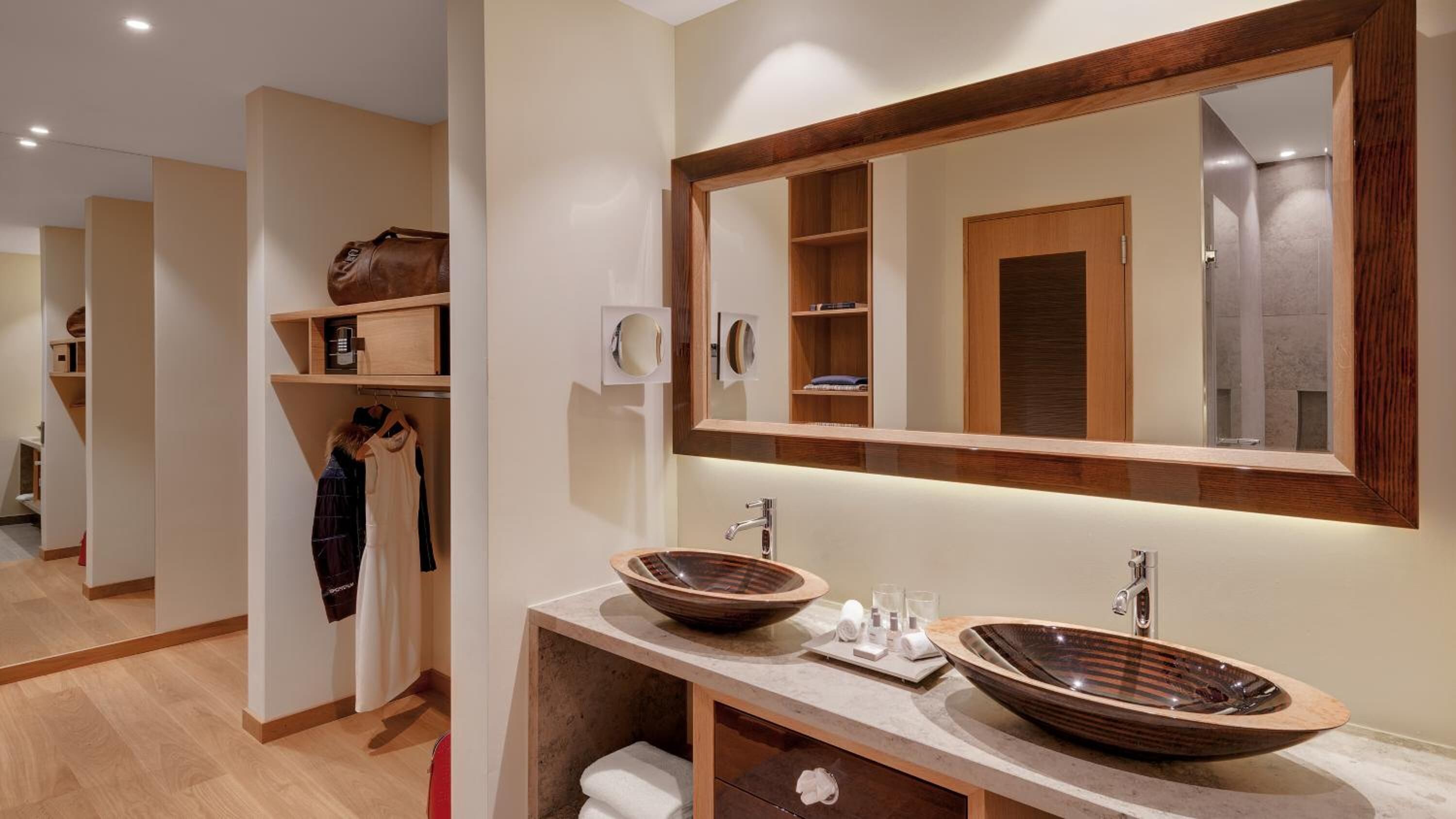 free toiletries, bidet, towels