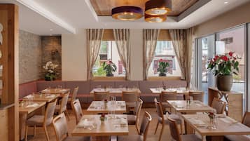 Servizio di pranzo e cena