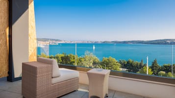 Deluxe-Suite, Balkon, Meerblick | Ausblick vom Zimmer