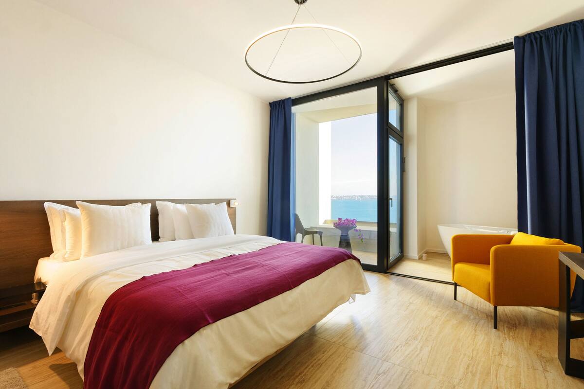 Superior Plus Room | Premium bedding, down comforters, minibar, in-room safe