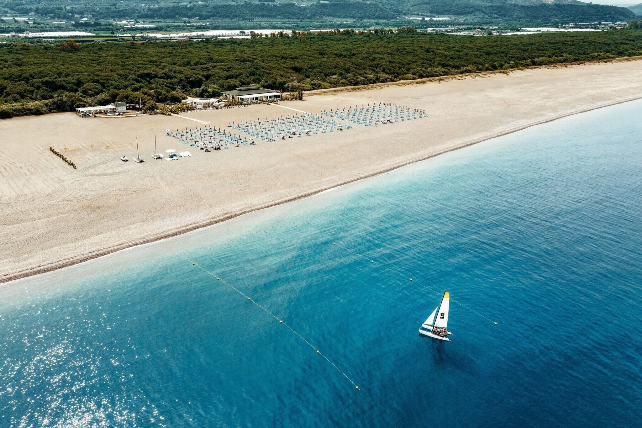Beach volleyball, rowing