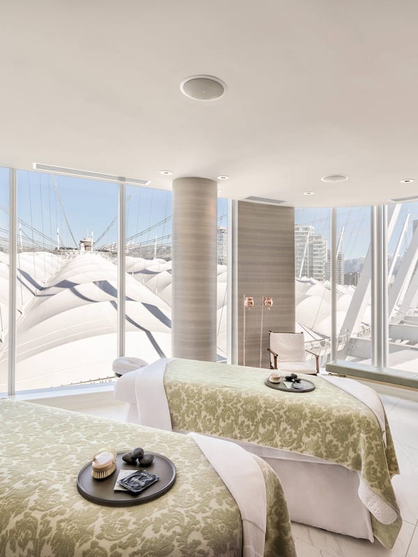 Couples treatment rooms, steam room, body treatments, body scrubs