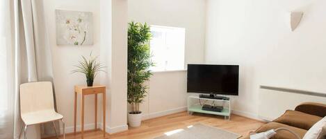 Apartment, 2 Bedrooms | Living room