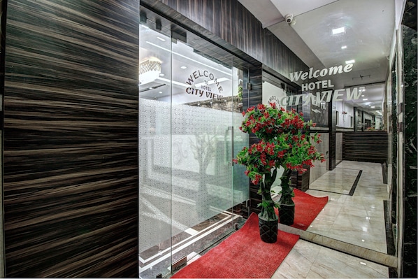 Property entrance - Hotel City View (Navi Mumbai)