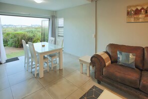 Dining - Bella Casa, Langebaan 4-Sleeper (Langebaan)